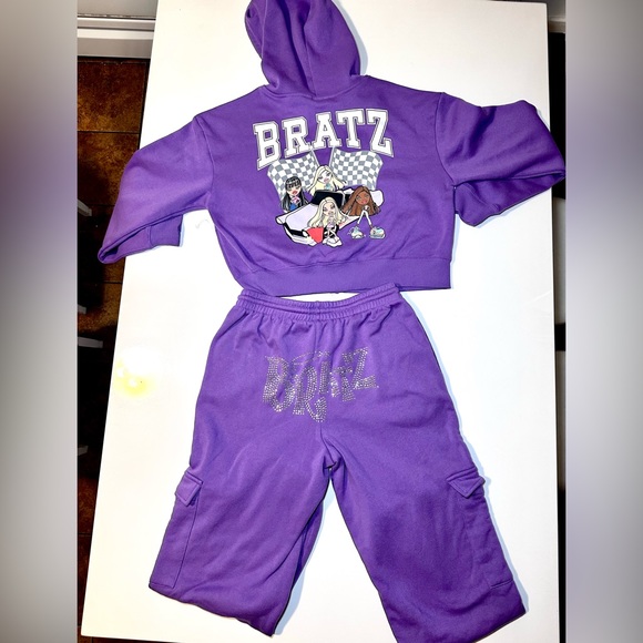 Women’s Purple Bratz tracksuit with rhinestone detailing and graphics - Picture 2 of 5